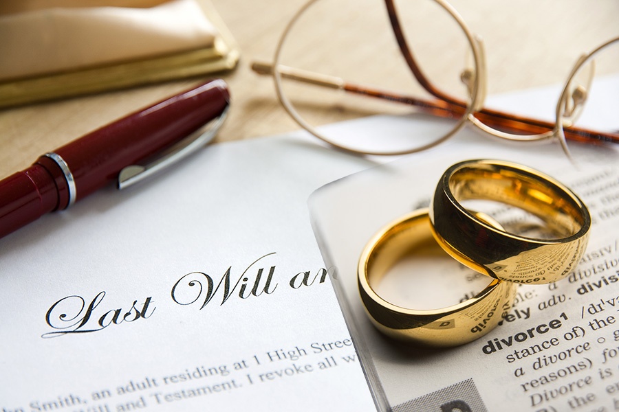 image of wills and divorce at Mullins treacy Solicitors Waterford